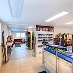 - مطعم لامبينهاوسل 3*