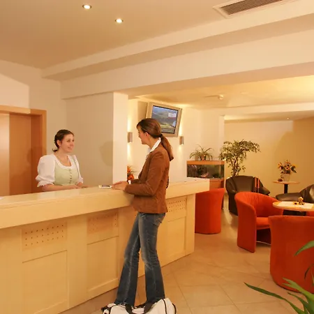 Hotel-restaurant Lampenhaeusl 3*