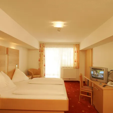 兰派霍索酒店兼餐厅 Fusch an der Grossglocknerstrasse