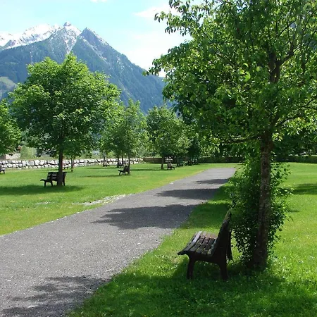兰派霍索酒店兼餐厅
