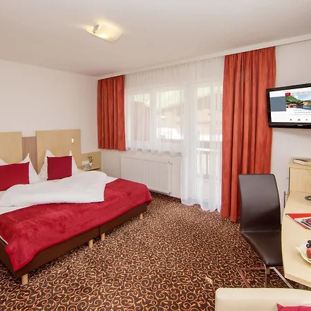 Отель Hotel-restaurant Lampenhaeusl 3*