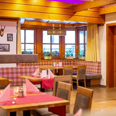 Hotel-restaurant Lampenhaeusl 3*